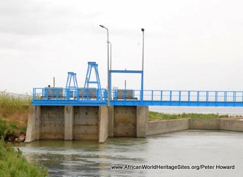 The salinity of Lake Ichkeul (Tunisia) is regulated with a complicated system of dams, barages and sluice gates